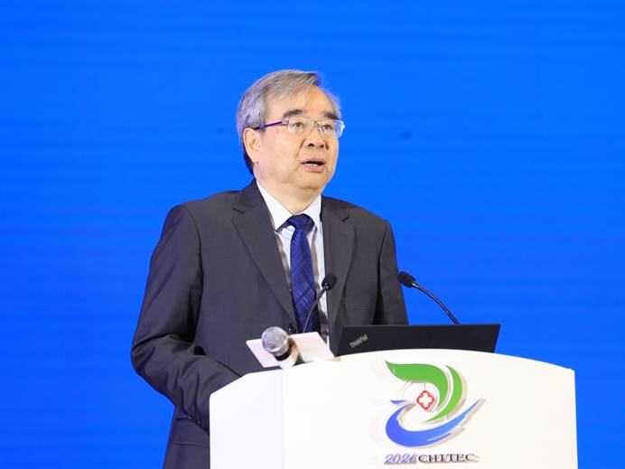 说明: C:UserszzhDesktop大会选定照片毛司长.jpg