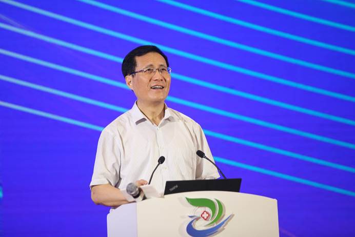 说明: C:UserszzhDesktop金会长1.jpg