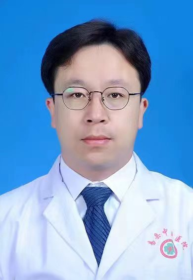 王海龙